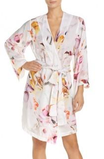 Plum Pretty Sugar Floral Print Kimono Robe wedding photo - Plum Pretty Sugar Floral Print Kimono Robe