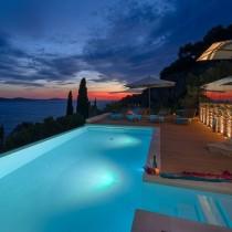 Luxury Travel Influencer wedding photo - Luxury Travel Influencer