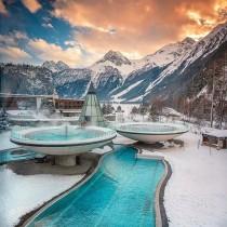 Worldplaces Tour wedding photo - Worldplaces Tour