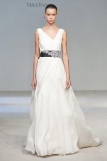 wedding photo - Designer Brautkleider ♥ Classic Wedding Dresses