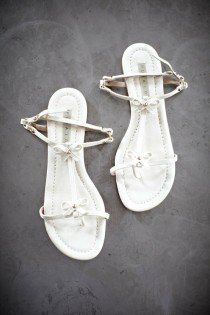 wedding photo - Chic and Comfortable Wedding Sandals 