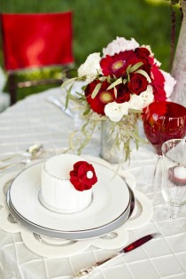 wedding photo - Scarlet Wedding Color Palettes 