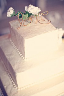 wedding photo - DIY Wedding Cake Topper 