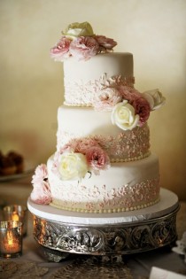 wedding photo - Fondant Wedding Cakes ♥ Vintage Wedding Cake 